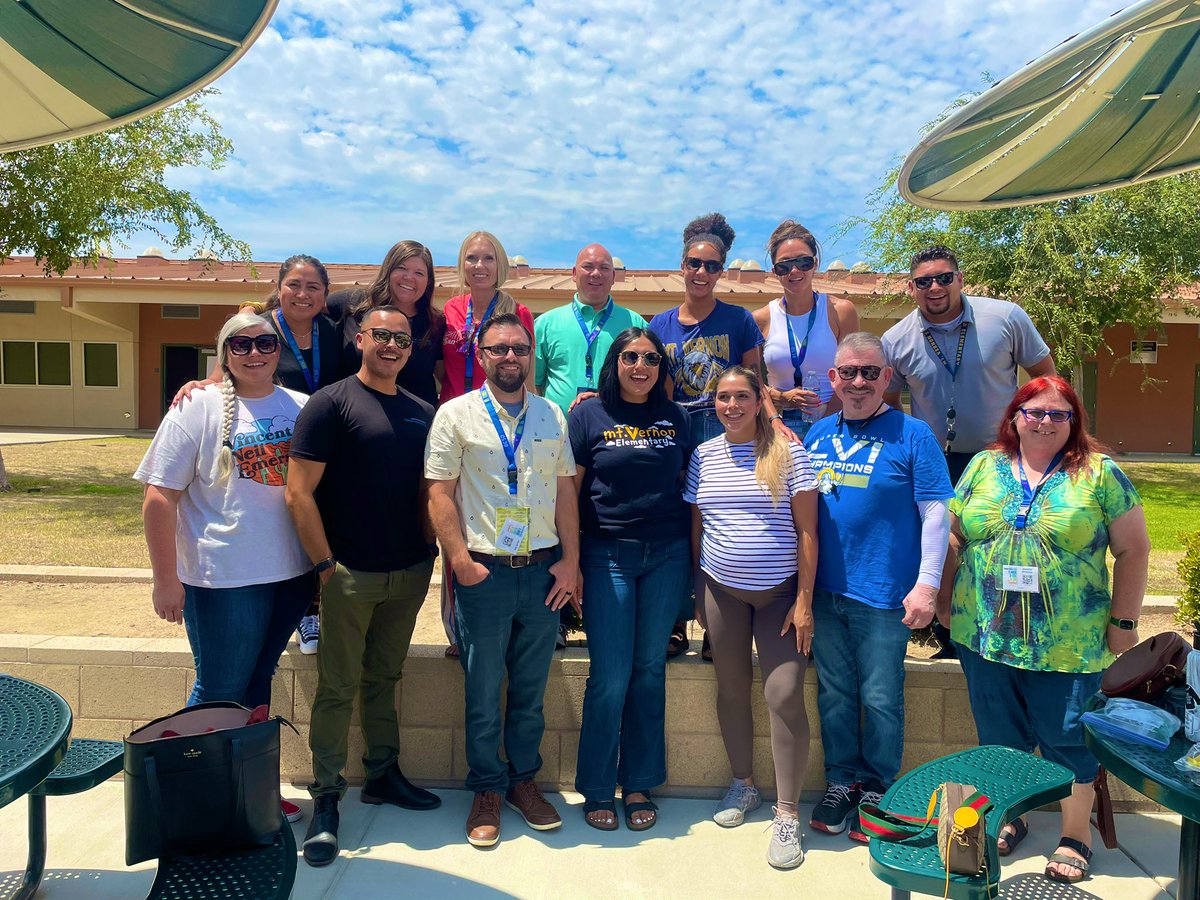 #TeamMtVernon showed up this week to learn and engage during every keynote &amp; breakout session. 💯 #TeamBCSD <a href="/MtVernonEagles/">Mt. Vernon Elementary School, BCSD</a>