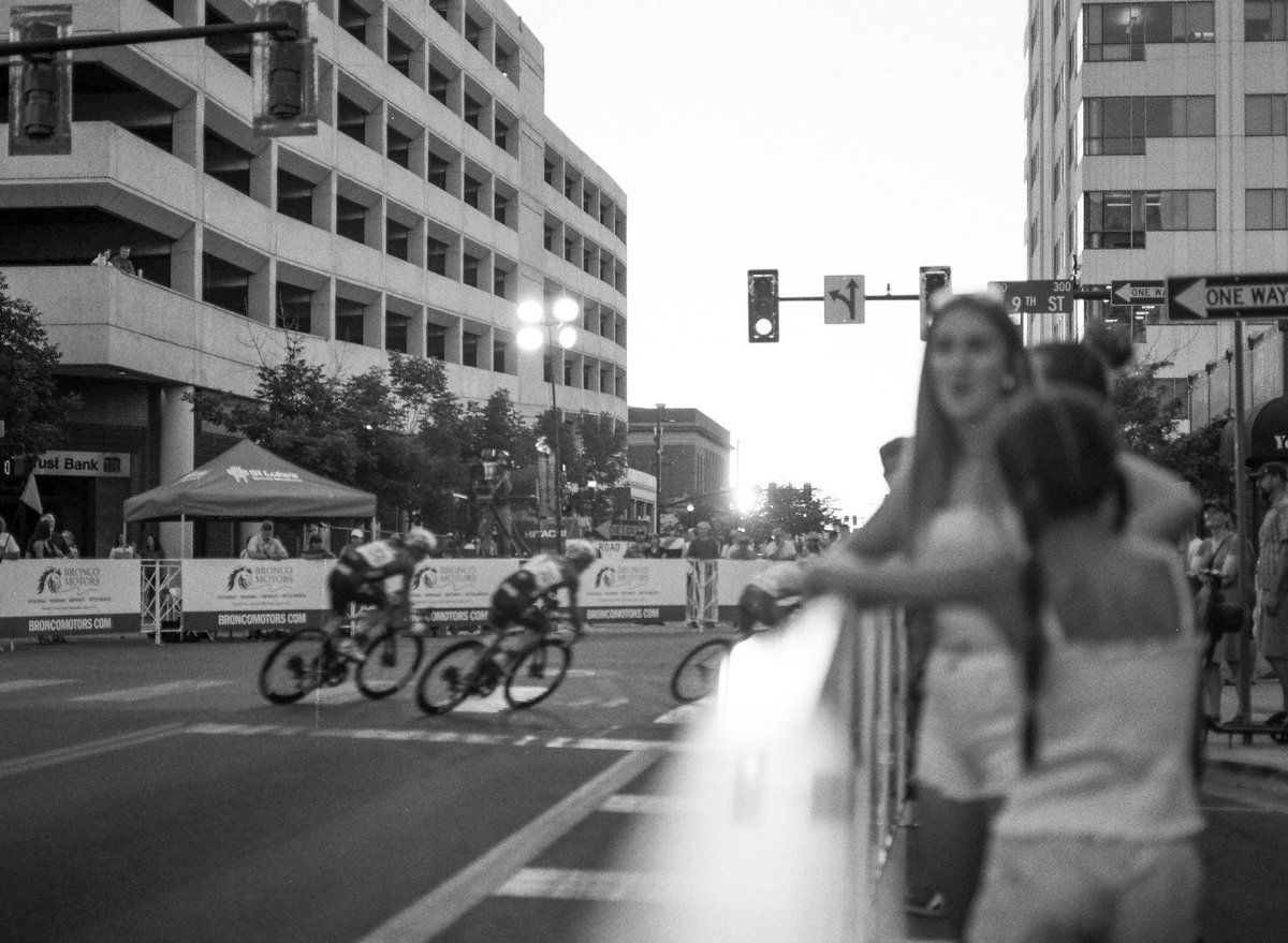 ToastyHug's tweet photo. Couple of frames from the Twilight Criterium on film https://t.co/PhEWXysewF