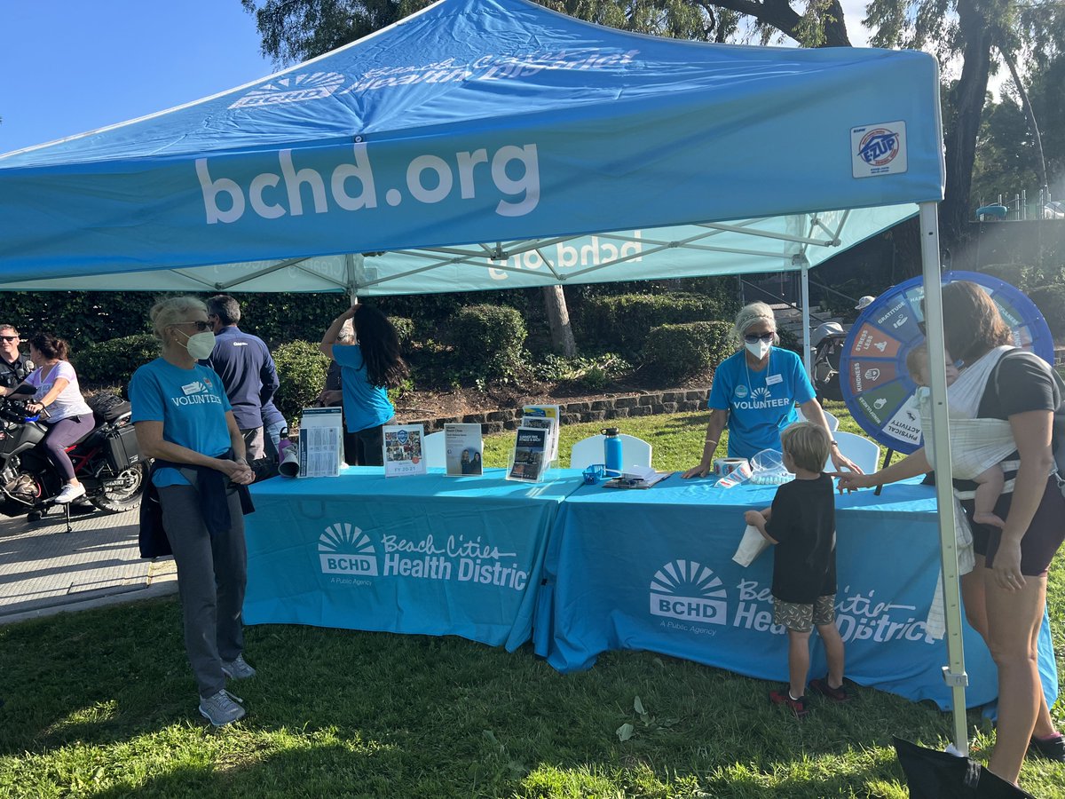 We had so much fun at National Night Out with <a href="/redondobeachpd/">RedondoBeachPD</a> ! #LiveWell