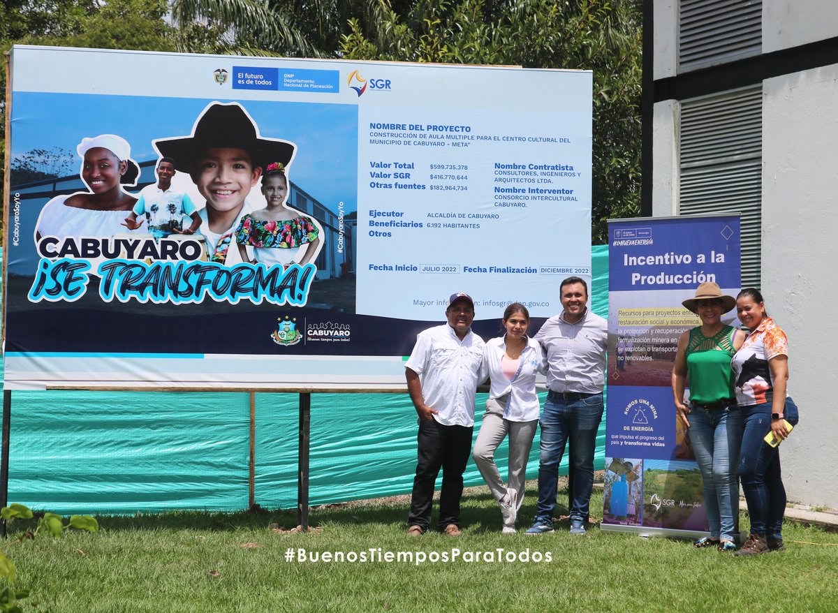 Alcaldiacabuyar's tweet photo. En compañía del @MinEnergiaCo visitamos la obra de construcción del Aula Múltiple del Centro Cultural y Deportivo la cual tiene una inversión de más de 599 millones de pesos y beneficiará al rededor de 800 jóvenes que hacen parte de los 15 programas de formación. https://t.co/sCDgyK0Rm4