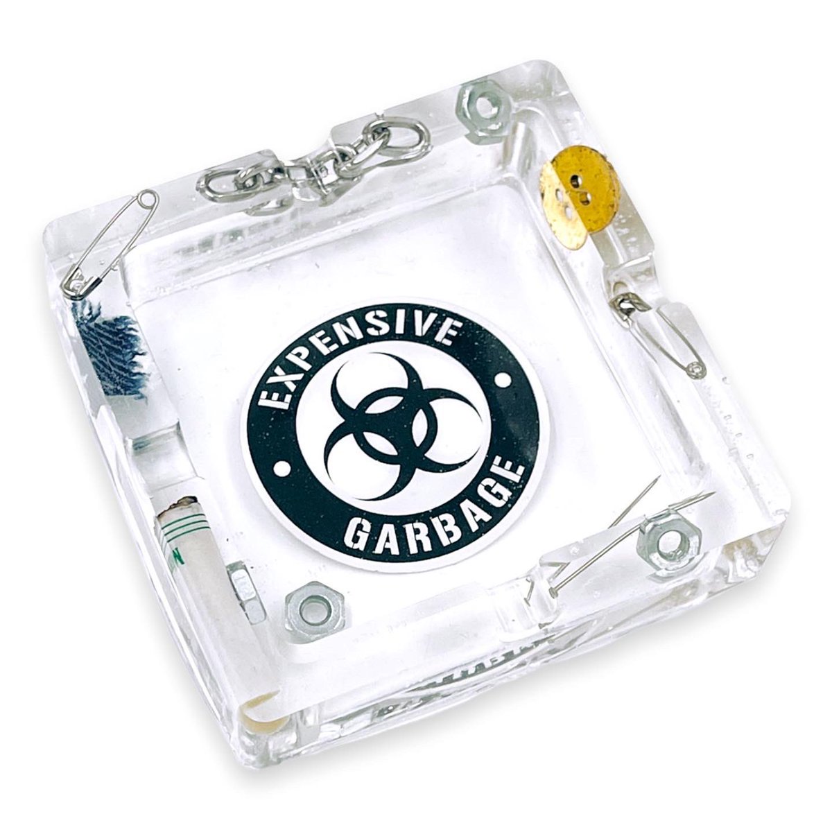 EXG_VINTAGE's tweet photo. “GARBAGE” #epoxy #resin ashtrays now available for purchase on our site 🚬🔥🖤 https://t.co/oVDbBVx3K1 https://t.co/RfTwLjPGUe