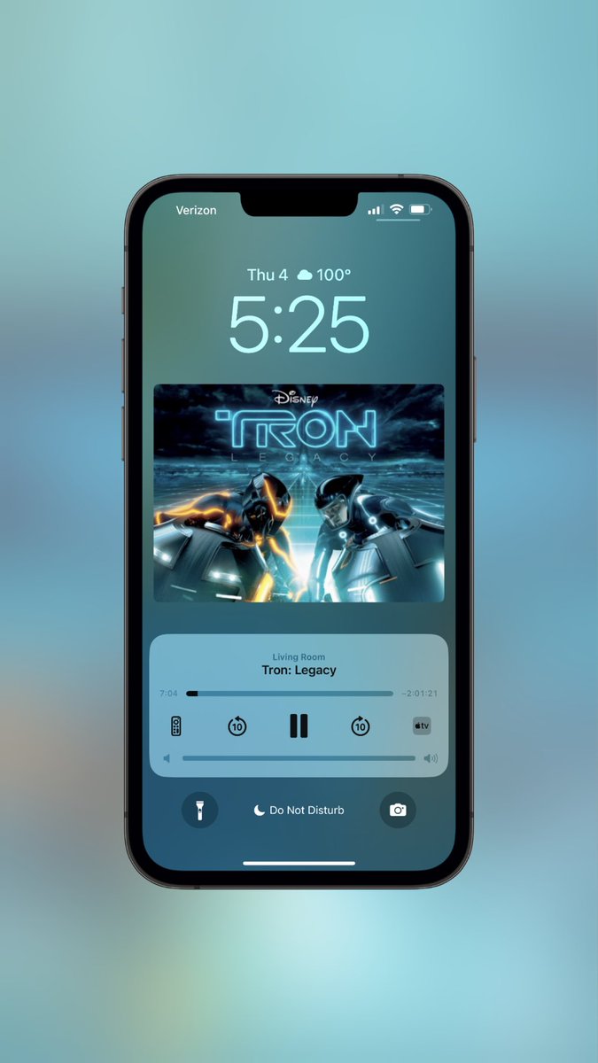 iamluisgaray's tweet image. Great movie! 

#TRON #iOS16Beta4