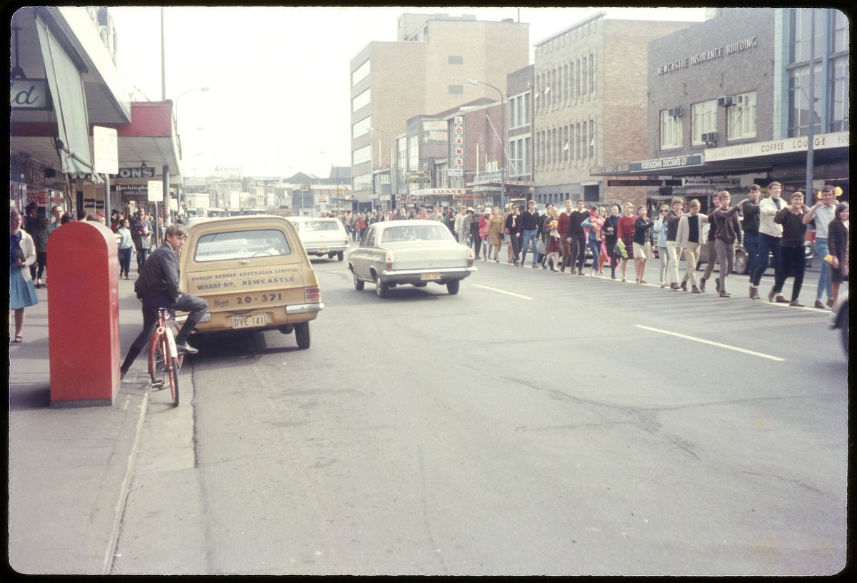 UON_SpecColl's tweet photo. Its #AutonomyDay!, the annual celebration of the University of Newcastle becoming independent from the University of NSW in 1965.
📸 @Uni_Newcastle Autonomy Day procession through Newcastle in 1967, by Ross Smith. View the Autonomy Day timeline here: https://t.co/NHgSePdgzj https://t.co/CZNaVpqDS0