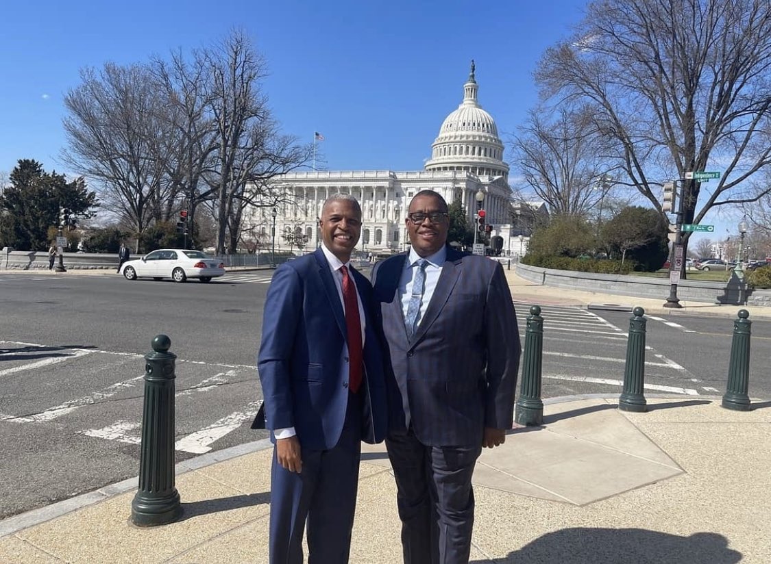 wesleyharper702's tweet photo. Strengthening connections and making the necessary investments in our municipalities — the One Nevada Plan!
#TheNVLeague #OneNevadaPlan https://t.co/L0DnJC3ItX