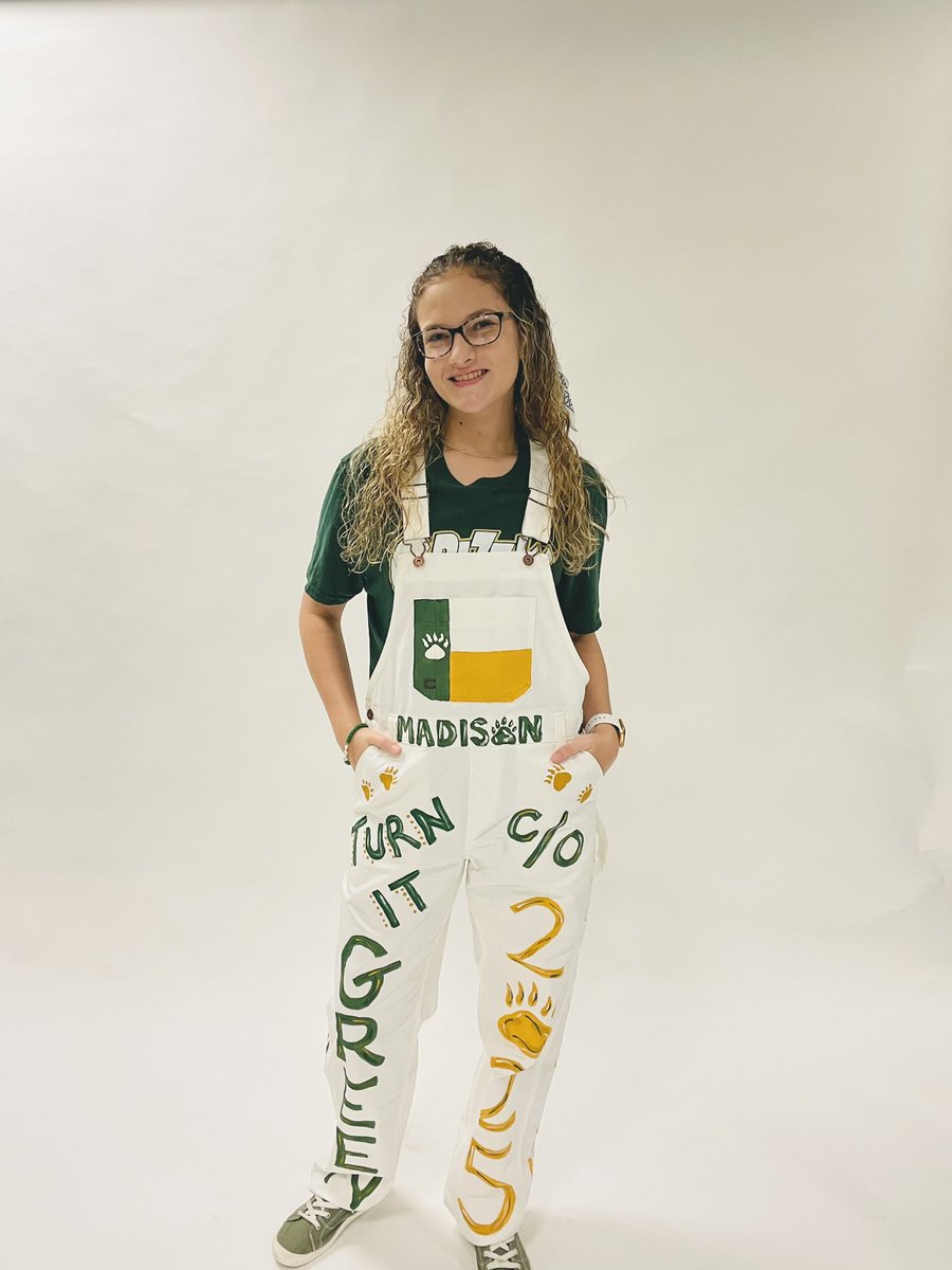 Introducing… Madison McGuire its her 1st year in grizzly crew, Madison will be a sophomore this year, she is so excited for Friday night lights! Madison also competes in UIL debate.