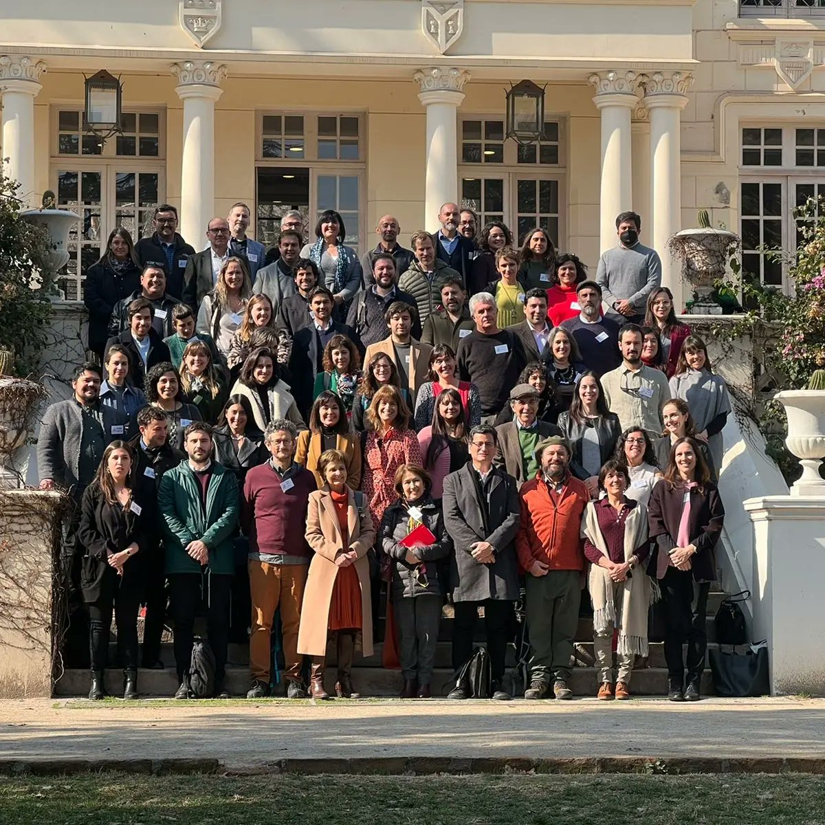 chile_tf's tweet photo. Finalizamos el día con el entusiasmo de adelantarnos a los desafíos del futuro buscando soluciones sustentables para Chile. https://t.co/zJNSmgplGy