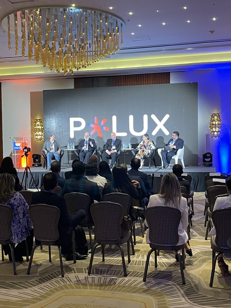 lorenzo_solano's tweet photo. Lanzamiento de #PoluxSuite por @Wepsys, excelente panel de expertos hablando de #transformaciondigital https://t.co/gq23DsRNXC