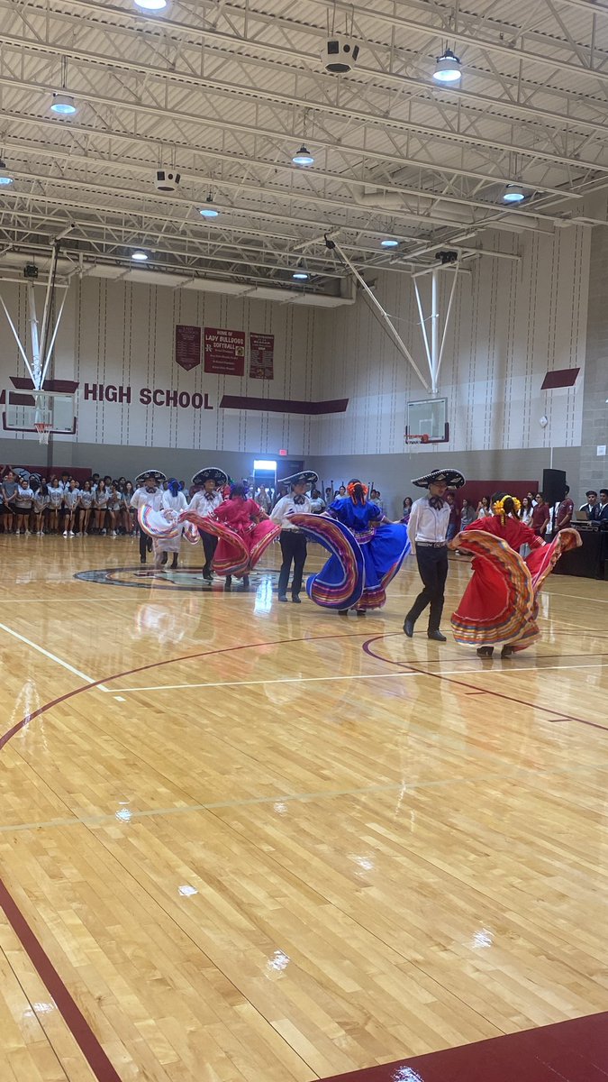 Welcoming the Class of 2026 to the Bulldog Family! <a href="/ghostofheights/">Heights High School</a> <a href="/Heights_PTO/">Heights High School PTO</a> <a href="/heightshigh1/">Wendy Hampton</a>