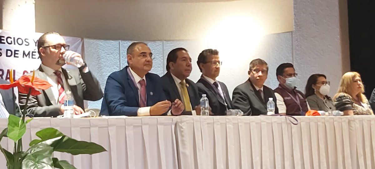 MarceLovers_Oax's tweet photo. El día de hoy acompañamos a la #CONCAAM en su 50 Aniversario junto al Mtro. Carlos Francisco Aquino y del Lic. @AlbertoEsteva quien dio inicio con las conferencias  a nombre del Canciller @m_ebrard.

@MaluMicher  @ConEbrard @EbrardMujeres @todosconEBRARD @ConEbrardOax https://t.co/rPB92nhkmb