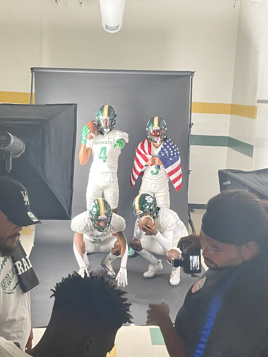 GbhAthletics's tweet image. Coach Campbell and Co. doing “all the things” for the student-athletes @GBHSWildcat_FB with a team cookout and media day. @itsrichimages  #GBistheplacetoBe