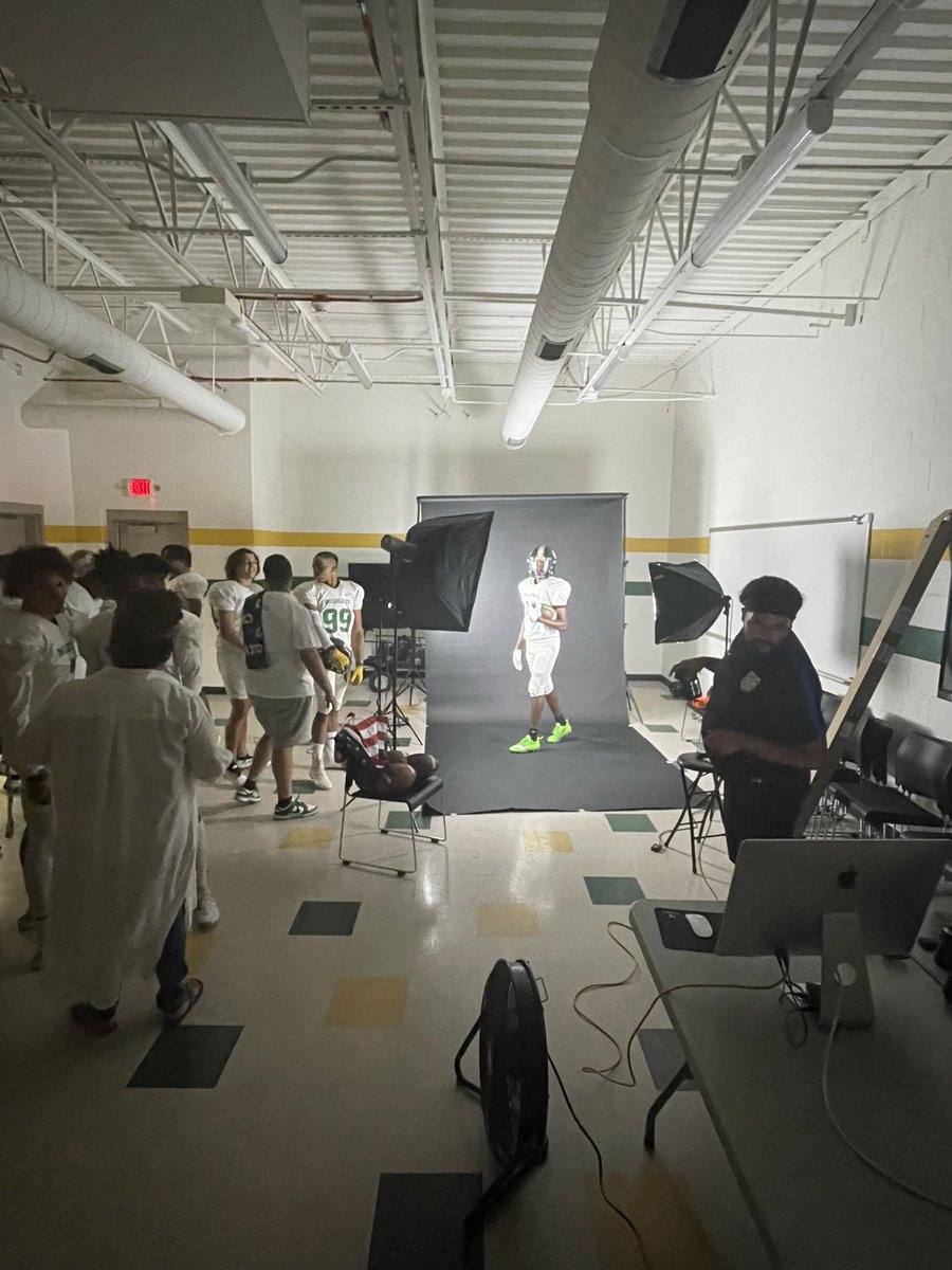 GbhAthletics's tweet image. Coach Campbell and Co. doing “all the things” for the student-athletes @GBHSWildcat_FB with a team cookout and media day. @itsrichimages  #GBistheplacetoBe