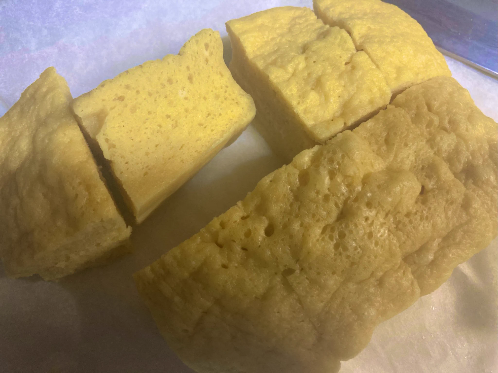 ホットケーキミックス
→玄米粉のホットケーキミックス
サラダ油
→米油
牛乳
→水
砂糖
→追加なし
500wレンチン4分
ヘルシー仕様にしましたが、めちゃ美味でした🙆‍♀️  
