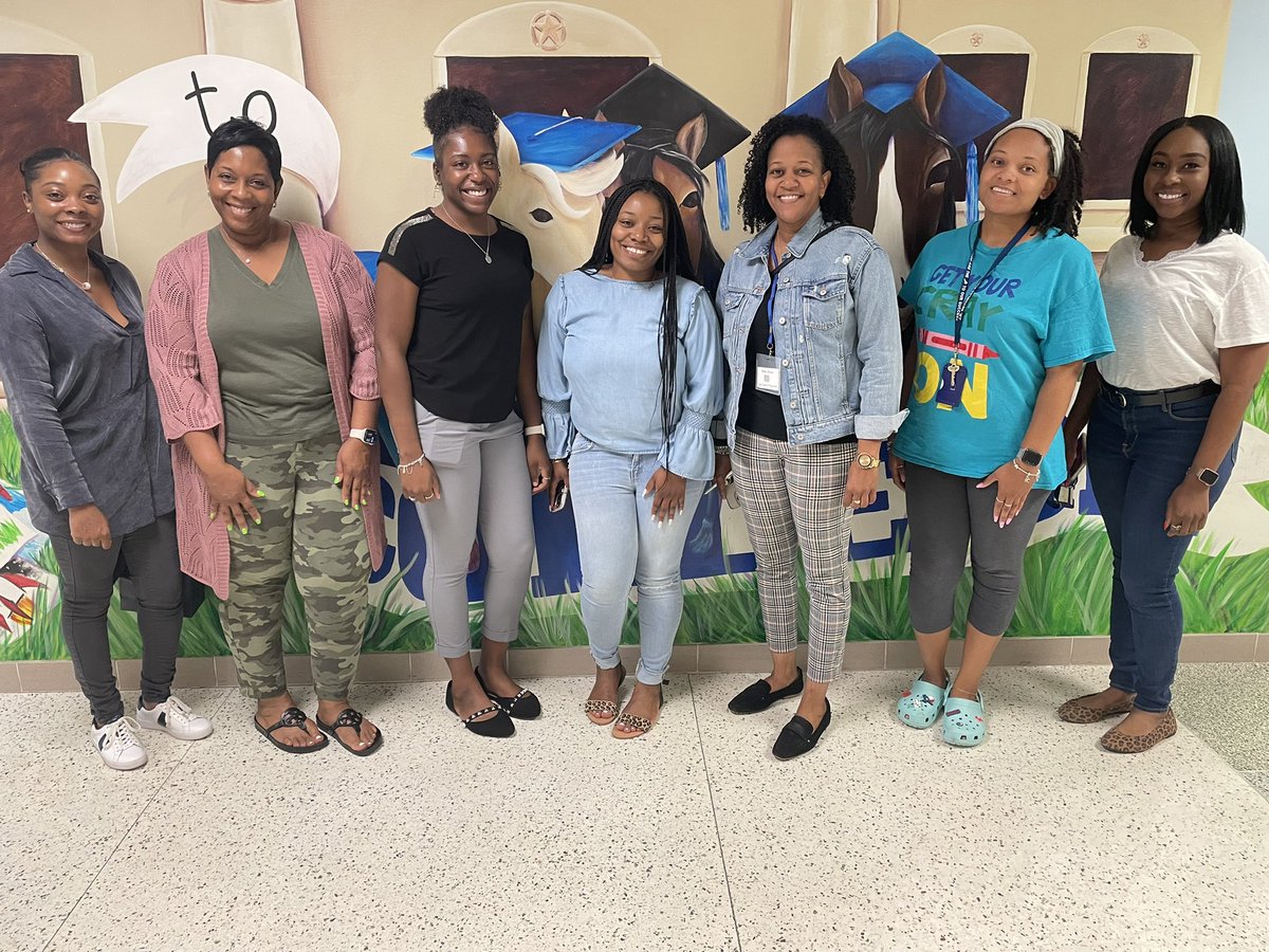 ReynoldsHISD (@reynolds_hisd) on Twitter photo Look at the smiles of our new Rangers!!! I think we hired some passionate positive people with sooo much potential! Our CIC @3rdinsession planned an amazing orientation! #levelingup #challangeon #strivingforanA <a href="/AmyPoerschke/">Amy Poerschke</a> <a href="/ea_mahoney/">Erika Mahoney</a> <a href="/JeanitraP/">Jeanitra Proctor</a> <a href="/lbanks03053016/">lbanks</a> Look at the smiles of our new Rangers!!! I think we hired some passionate positive people with sooo much potential! Our CIC @3rdinsession planned an amazing orientation! #levelingup #challangeon #strivingforanA <a href="/AmyPoerschke/">Amy Poerschke</a> <a href="/ea_mahoney/">Erika Mahoney</a> <a href="/JeanitraP/">Jeanitra Proctor</a> <a href="/lbanks03053016/">lbanks</a>