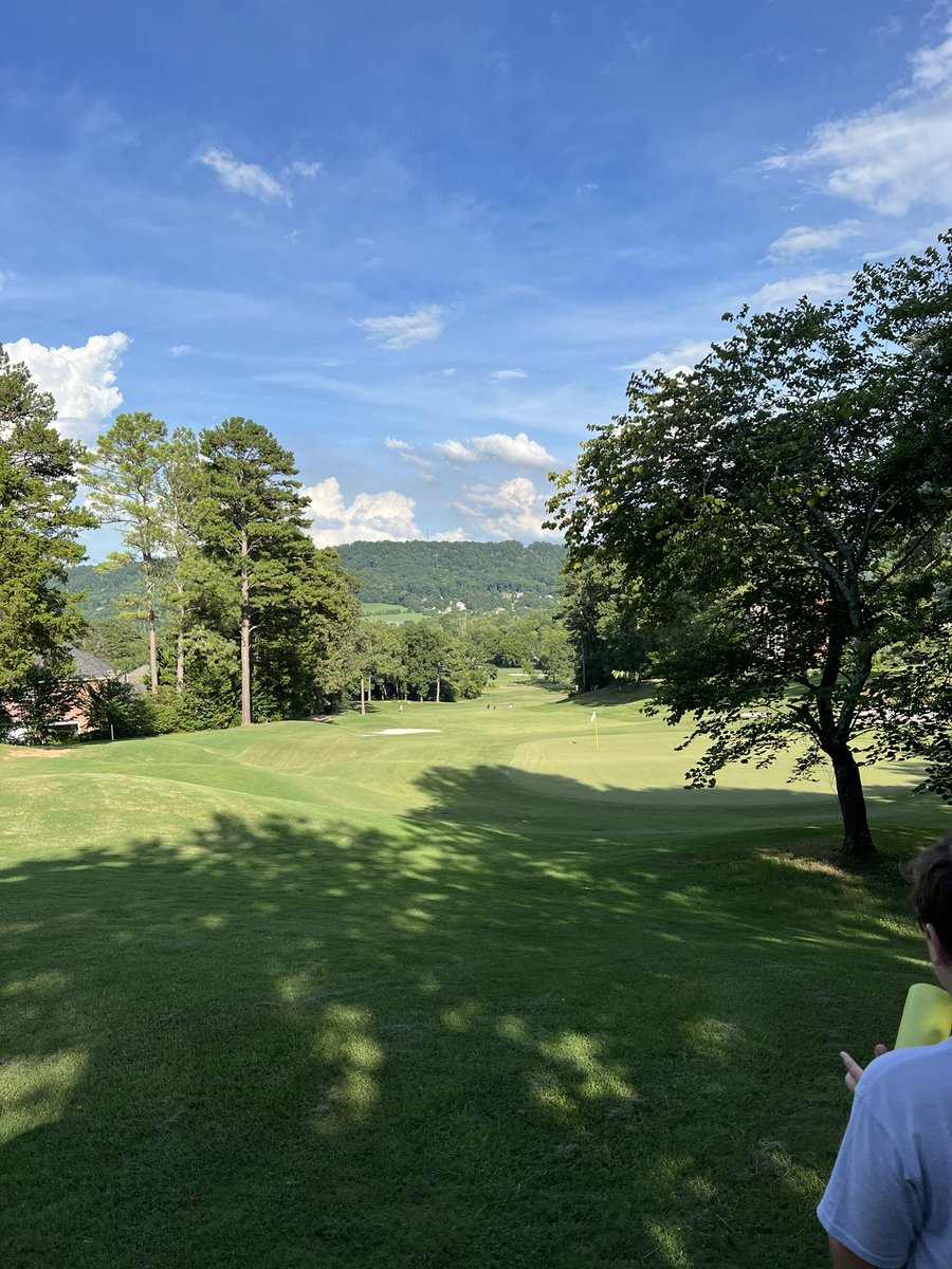 Canes win their first home match of the season against CCS with a team score of 144 (E). 
Top scores
<a href="/GriffinLaw2025/">Griffin Law</a> - 33 (-3) 
<a href="/TuckerWick/">Tucker Wick</a> - 34 (-2)
<a href="/Willtracy5/">Will tracy</a> - 37 (+1)
<a href="/DanielMoseley0/">Daniel Moseley</a> - 40 (+4)