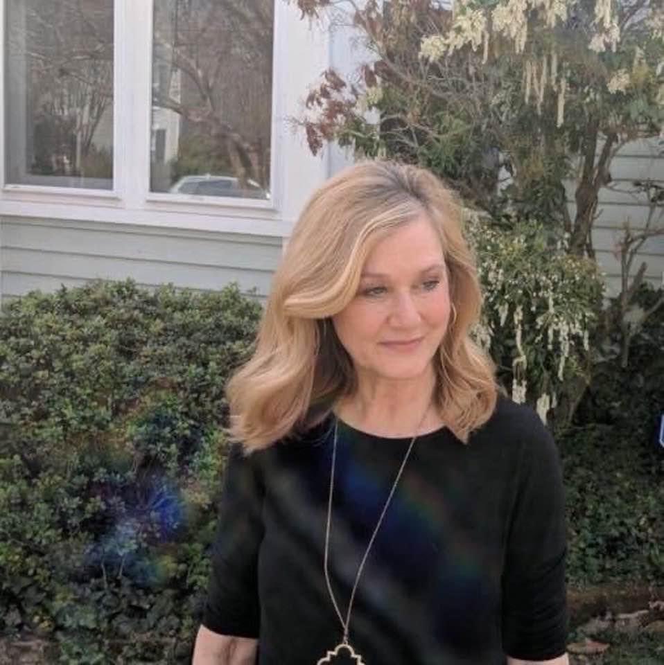 revmahoney's tweet photo. Celebrating 49 years with this beauty and dinner tonight! #FamilyMatters #49AndCounting https://t.co/IahfTqepxi