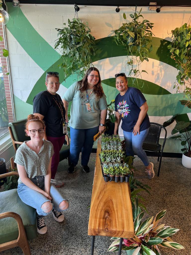 RSE_OCPS's tweet photo. RSE teachers took off on The Amazing Race-Apopka today! Congrats to 3rd gr for their 1st place win! Thanks to the local businesses that let us crash!@propagatesocialhouse  @vampire.penguin.apk #matersandtaters @publix #apopkasplashpad #apopkaamphitheater @apopkahs #johnlandstatue https://t.co/8fhek11FFV