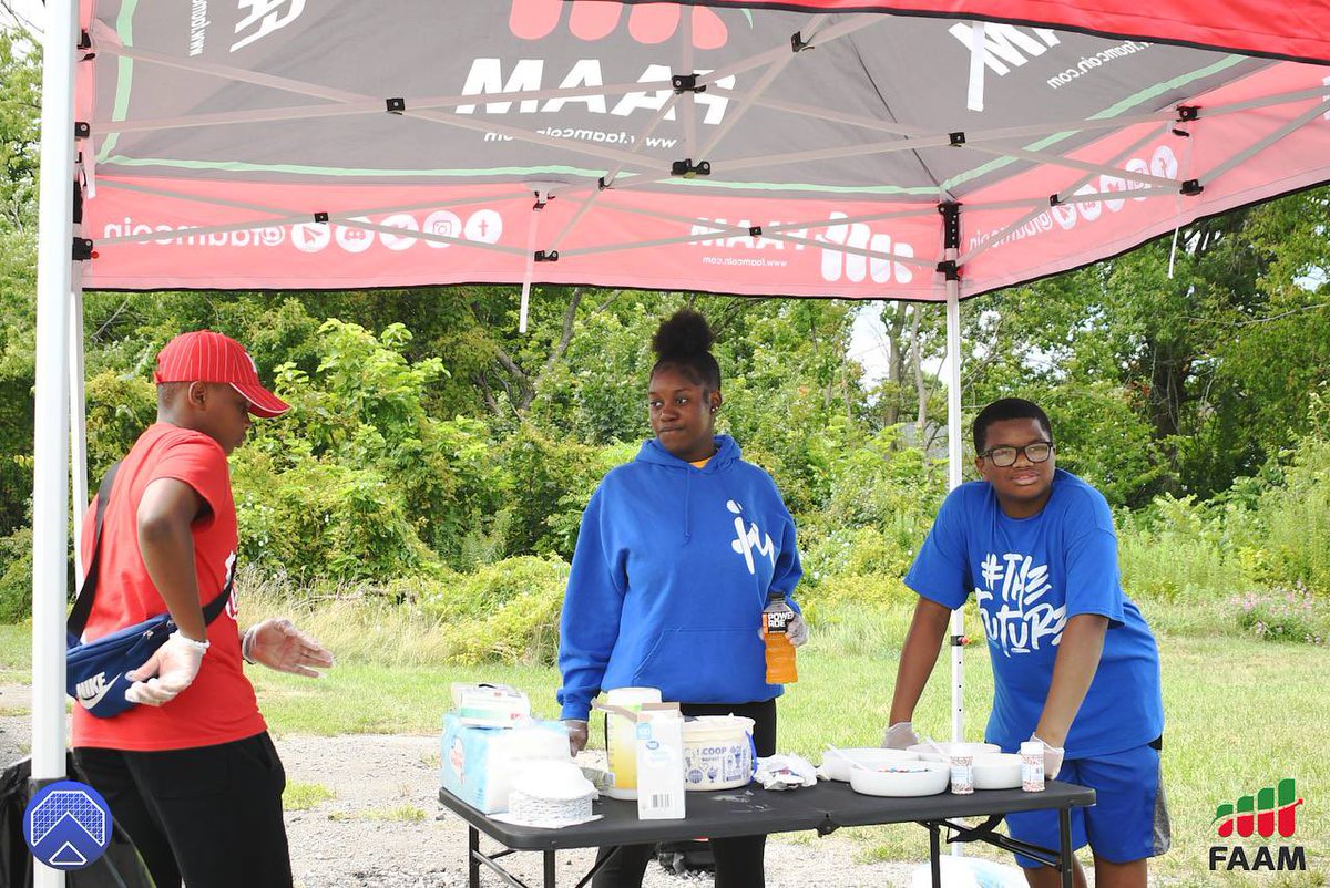 FAAMCoin's tweet photo. Our great crew for our very first ice cream social. We look forward to many more. Stay tuned for more fun in a community near your.

#FAAMCoin #FAAM #Community #InspiringMinds #NonProfit #Youth #TheRegarNetwork https://t.co/9asir1bKN4