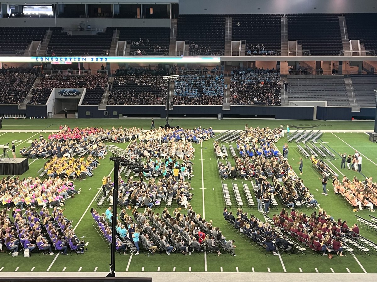 KAndersonOnline's tweet image. Started this morning @friscoisd convocation and talking happiness. I’m ready to SHINE 🔆🌟🔆 bright this year with @FISDPlus! #onlineprogramming #FISDmadetoshine @MrsCareyOnline