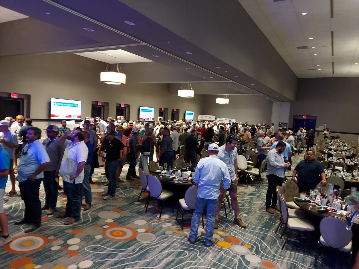 CCATXSGC's tweet photo. Really starting to fill in!  Thanks to all who are attending.  
#sgccatx
#ccatx
#fishing
#banquet
#georgetowntx https://t.co/yfZpjoio4D