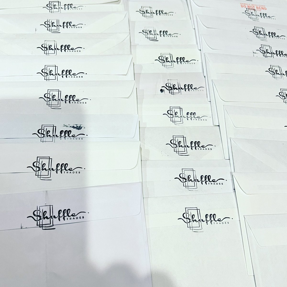 ShuffleTrades's tweet photo. Our biggest submission ever this month! The July Shuffle Trade shipped out Today! Now get those submissions in for August! #autographs #autograph #autographcollector #autographed #ttm #sportscards #tradingcards #baseballcards #footballcards #basketballcards #shuffletrades https://t.co/vWR5QuHfx4