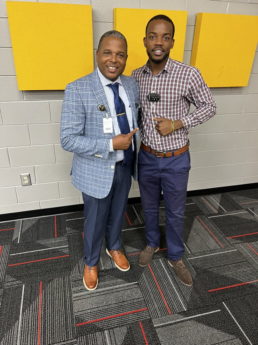 prinfrazier's tweet photo. My last stop of the day was at @ApplingSchool. Principal Moody continues to put in the work with her team to create greatness in her students. I got to see another of my @CHChargers graduates Mr. Bond who is a 1st year band director.
#Built4Bibb #BCSDVIP #daybyday #sockgame https://t.co/Z1K1rNNbEB