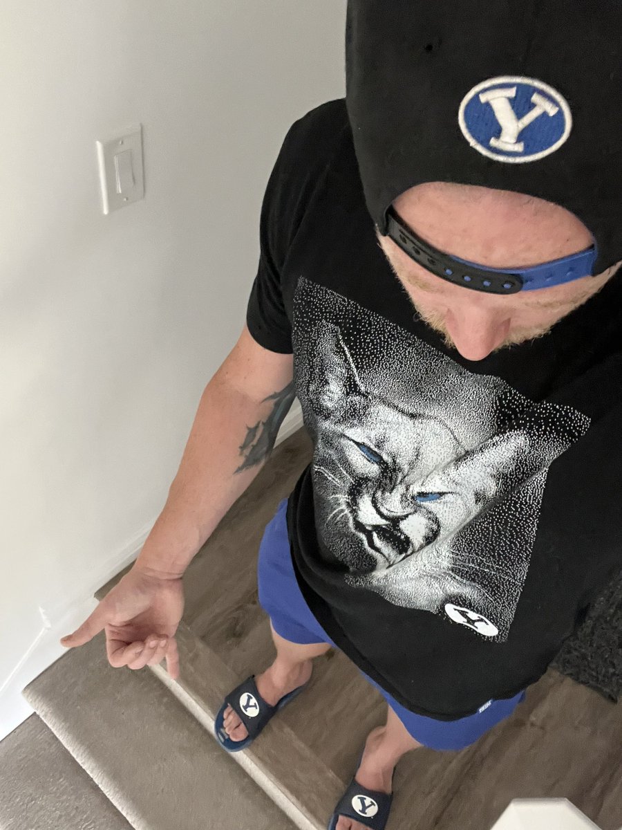 BooznCoug's tweet photo. One month till the Cougs kick off @ South Florida! It’s time for the annual #blueaugust! Repping nothing else til kickoff! Ready to head to my Utah fan nephew’s baseball game to bring him a little good luck. #GoCougs https://t.co/lWYU2vpdJJ