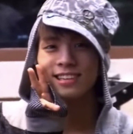 predebutshinee's tweet photo. https://t.co/AiRu36Y6ZI
