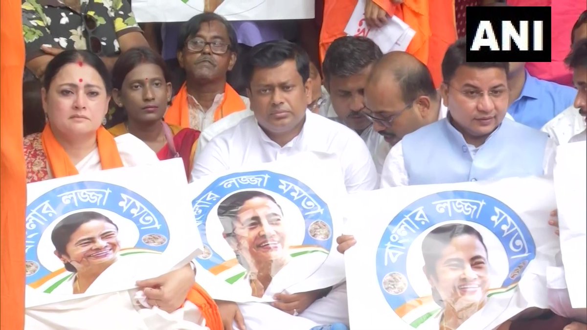 ANI's tweet photo. West Bengal BJP chief Sukanta Majumdar along with party workers protested against the state govt over the SSC scam, in Kolkata

"The corruption that has happened is not possible by one person. It's a network &amp; and all those involved should be arrested," said Majumdar (04.08) https://t.co/XHoeW8rLG1
