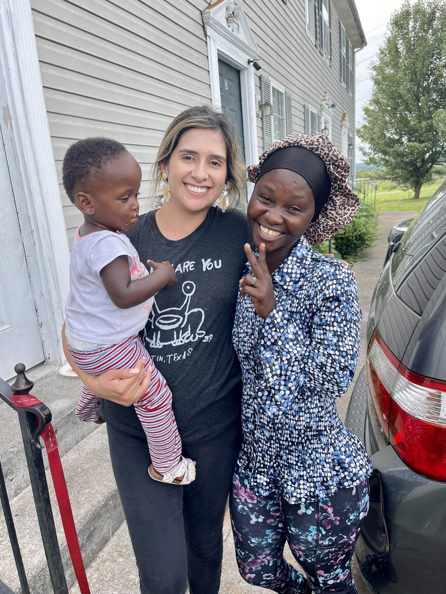 Emily Leon tweet media