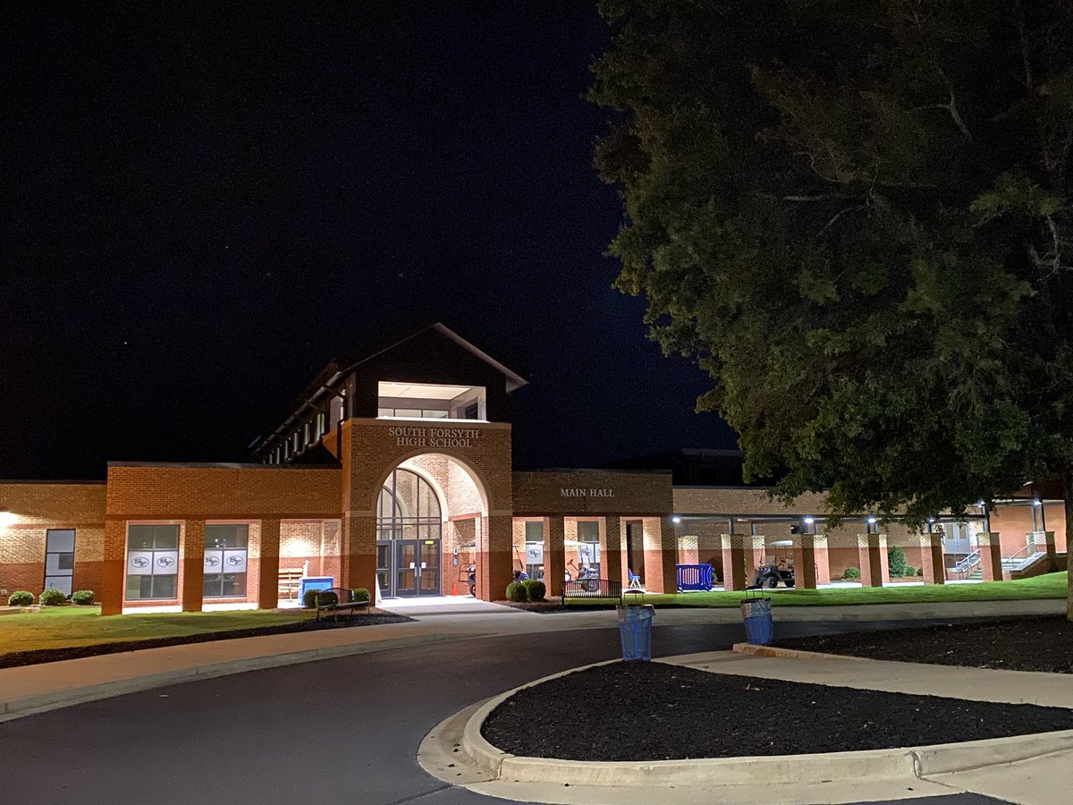 Amazing first day at South Forsyth High School! 💙🦅 #southstrong #ForsythConnects <a href="/ldubillson/">Laura Wilson</a> <a href="/singinghistory/">Tom Wolff</a> <a href="/MorlanneSFHS/">Scott Morlanne</a> <a href="/KeithGravitt/">SFHS Athletics</a> <a href="/SouthForsythHS/">SouthForsythHS</a>