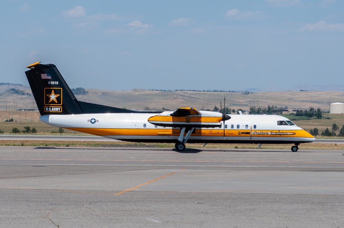 Billings Spotter (@bil_spotter) on Twitter photo The <a href="/ArmyGK/">Army Golden Knights</a> stopped by to top off on their way to Seattle for Seafair. They were trying to get out pretty quickly but had to wait an extra hour due to a ground stop at BFI.
Reg.: 17-01610
Route: MSN-BIL-BFI
Date: 4 August 2022 The <a href="/ArmyGK/">Army Golden Knights</a> stopped by to top off on their way to Seattle for Seafair. They were trying to get out pretty quickly but had to wait an extra hour due to a ground stop at BFI.
Reg.: 17-01610
Route: MSN-BIL-BFI
Date: 4 August 2022