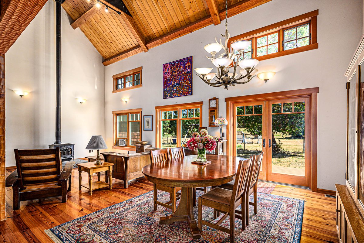 Windermere_VMI's tweet photo. Okay but how gorgeous is this room? https://t.co/pSMrXBeIHN
#justlisted #realestate #forsale #properties #luxuryhomes #realestateinvesting #houseforsale #vashonisland https://t.co/eSHpWQdm7s