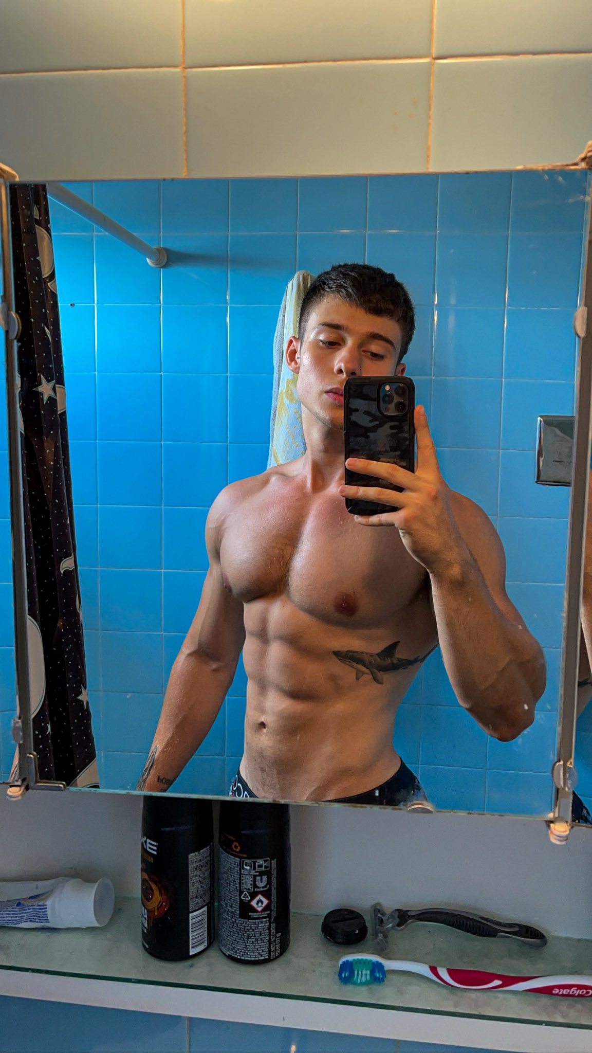 Tomas Mazza on X: Que haces si vas al baño y me encontras? 🙀😮😳😧  t.coUeERI16UFi  X