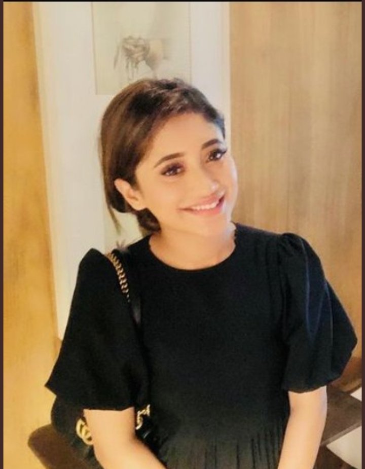 ShivinxYashi's tweet photo. #ShivangiJoshi https://t.co/SmAVZfNtGt