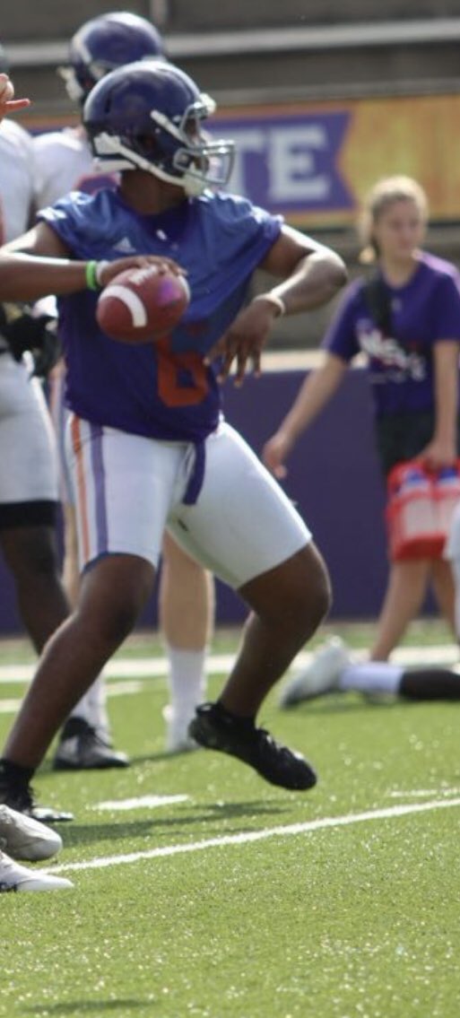Bhiggins2Brian's tweet photo. Don’t be pushed around by the fears in your mind. Be pushed by the dreams in your heart. #Gunslinger!! #Demons!!@NSUDemonsFans @QuincyLCarter @DeAnthony91 @Dab2Live https://t.co/RYolrabx2s