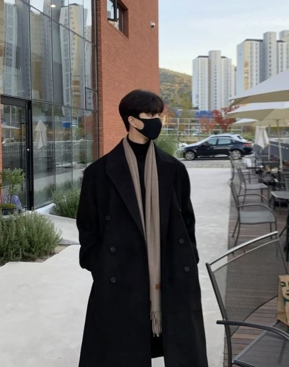 ⠀
⠀      
      08-05 13:17; out
      brunch with this pretty boy.
       
⠀