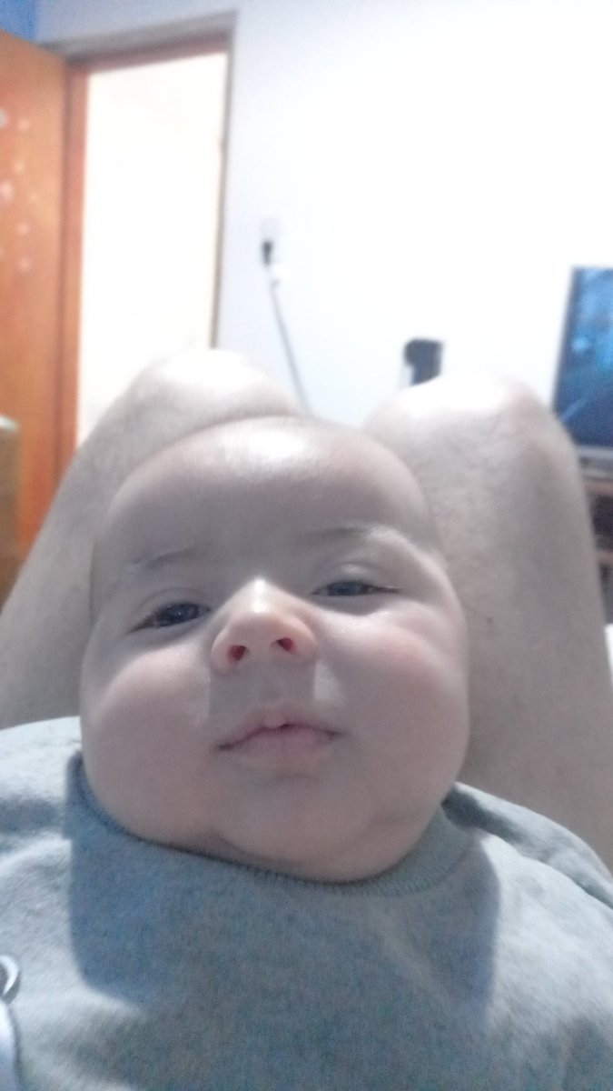 AndreLauty's tweet photo. Q lindo llegar de trabajar y q mi bebe me reciba a las carcajadas cuando lo agarro,me da la energia y la alegría suficiente para seguir adelante haciendo sacrificios,por q todo llega y a mi me llego a los 23 años el mejor regalo que una persona puede tener..un hijo,te amo valen♥️ https://t.co/wMi8YaPhmT