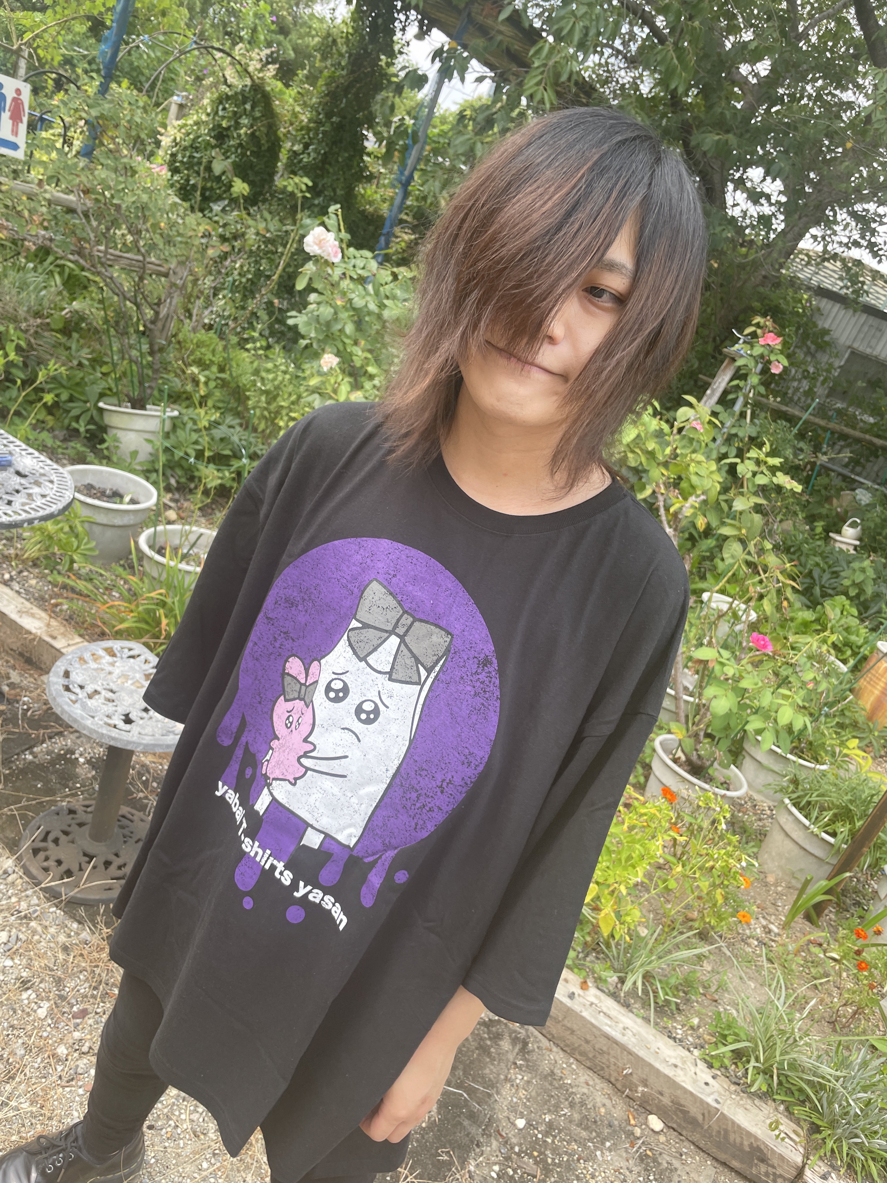 Amazon.co.jp: ぴえぴえにゃんにゃんロンT ピンク ヤバイTシャツ