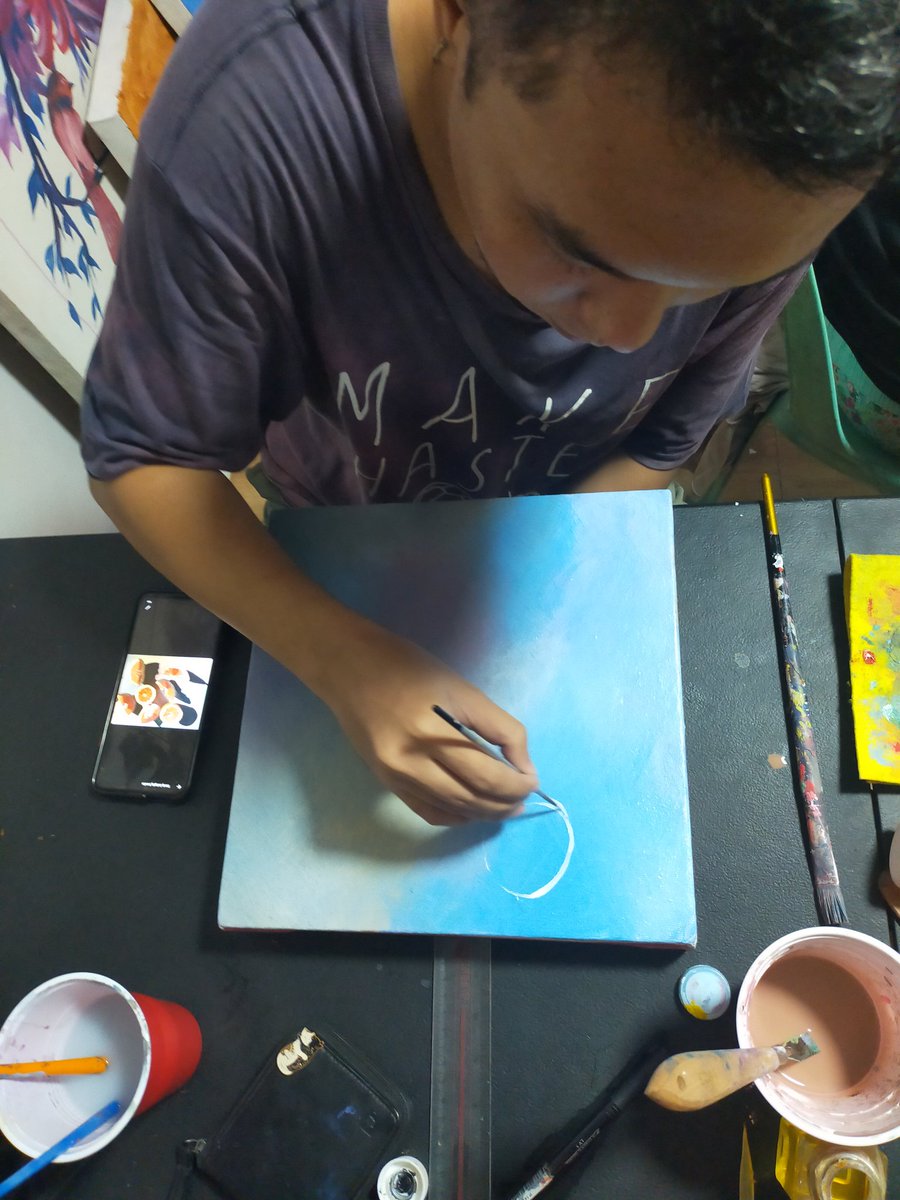 DungeonDiariess's tweet photo. Here are throwback photos of that one day when we all got bored and just decided to whip up a few amateur paintings with the help of @zaroncanvas https://t.co/7VnL0HZ3Mw