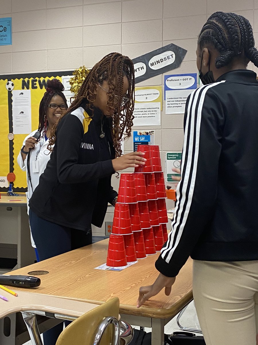 zblack_lcss's tweet photo. Science engagement with Mrs. Lattimore’s class at MMS. Team building, strategizing, critical thinking!@kiboucher @vgilliard_LCSS @MMS_Liberty @zblack_lcss @involved_in @LibertyCoSchool https://t.co/QPdxd1ndRI