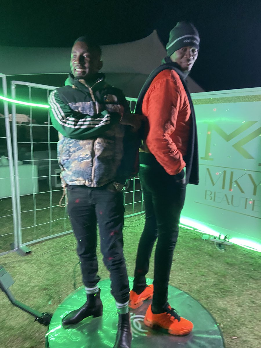 youze360's tweet photo. Kana Passion Anotodawo , Ita Kuti Kopo …. @PassionJavaRec @MikeChimombe7 https://t.co/GCNTrKyUra