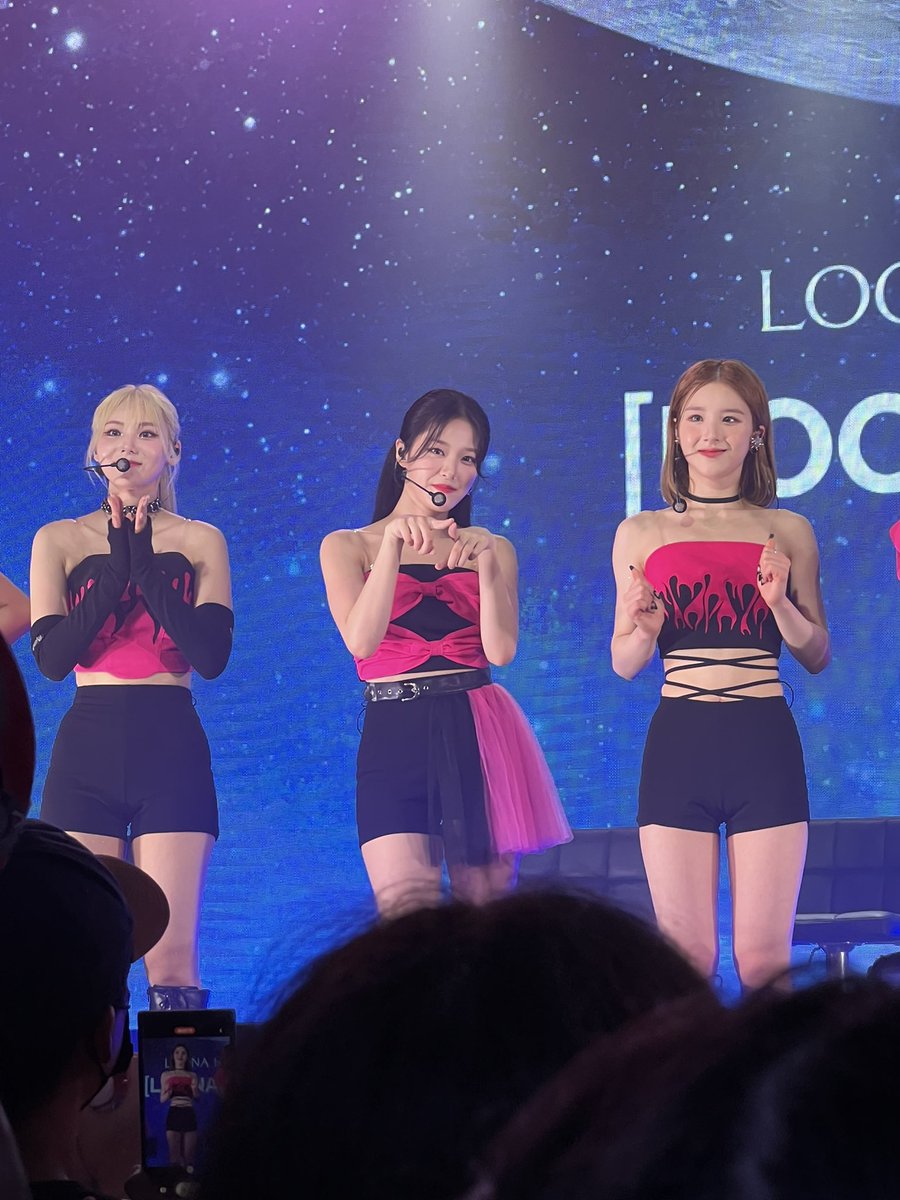 dojaslove's tweet photo. best night ever 🥲 #LOONAinSF https://t.co/XEan7dpRhU