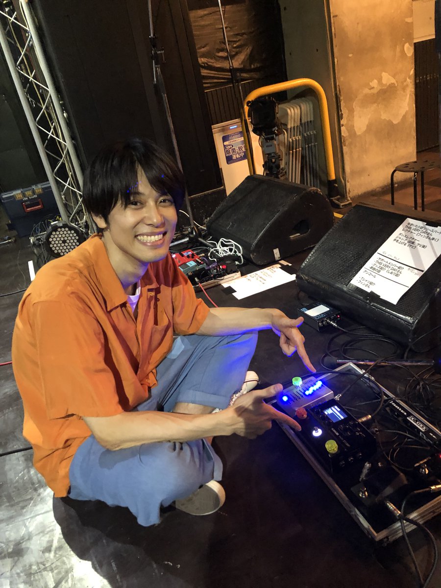 yamahaguitar_jp's tweet photo. 先日声優 沢城千春さん@CHIHARU_STST、Finさん@fin_VoseptaluckのバンドSTREET STORYの新譜
"年老いた小説のその中で"リリースパーティーにお邪魔しました！

沢城千春さんはHX Stomp、FinさんはRS820CR、HX Stompを使用！
音が太く、非常に抜けが良いサウンドが下北沢ReGに響き渡っていました！🎸🔊🔥 https://t.co/8Jv7ZVfA5v