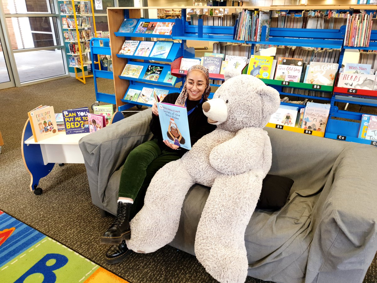LibraryBayside's tweet photo. New #PictureBooks have just landed 📚😍

This week our children's librarian, Aysha, was spotted reading one of our new picture #books 'Secrets of the Snow Globe' by Catherine Stier, to Billy B Jones the Bear at Beaumaris library. 🐻

New picture books: https://t.co/phSVq8BQ0i https://t.co/JEogLnE9qO