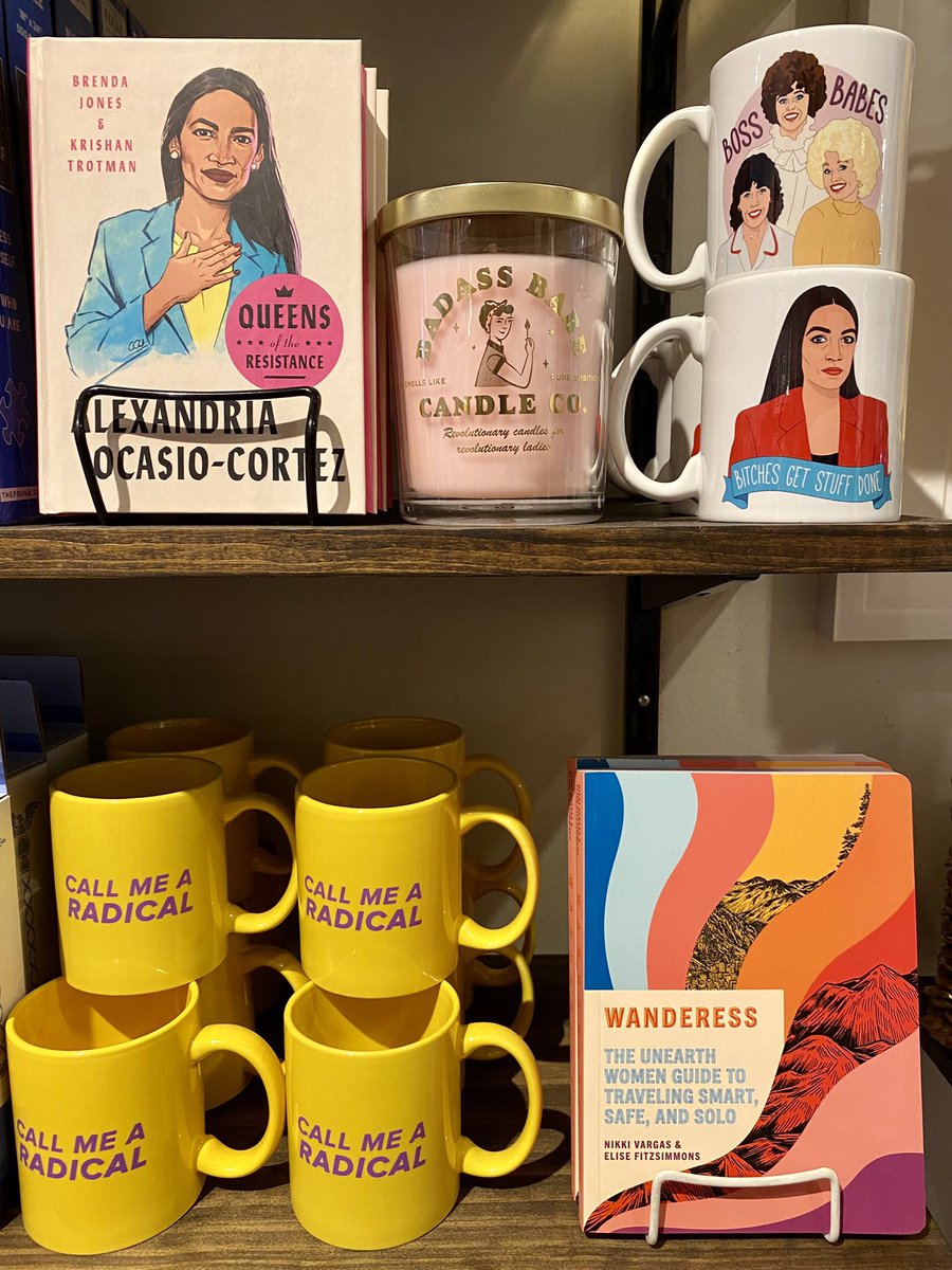 Wanderess in some good company 🥰 <a href="/AOC/">Alexandria Ocasio-Cortez</a>