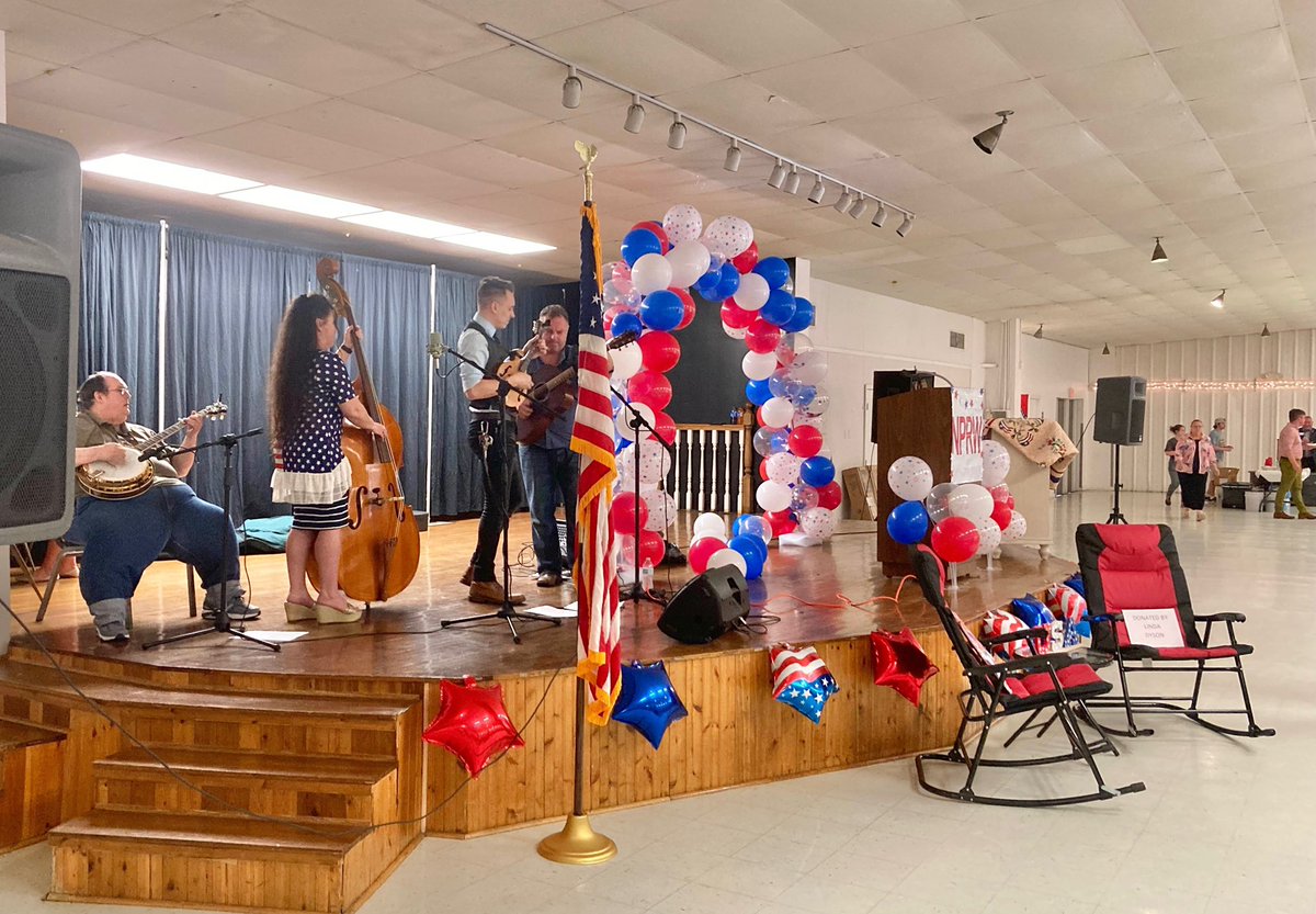 LeslieRutledge's tweet photo. #TeamRutledge had a great time at the North Pulaski County Republican Women Annual Fish Fry! We loved being around so many conservative patriots! #LR4LG https://t.co/7pFuSzGQaQ