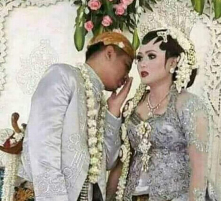 moh_aak's tweet photo. Jumat barokah yg sakit Semuga sembuh yg susah Semuga bahagia,
Salam sehat sejahtera semua Sehabat NKRI 🇮🇩🇮🇩
Cc
@Dwa_572355
@ndoroAtmo
@AndyCaptSr
@abrego_toni
@AcumAjat
@Tremosnasi
@ArdiKuncoro_MMT
@Haryzain3
@kruwik_1209
@bung_besar
@Miami_coffe
@Agit_jmb
@KWinadi
@A_babill
NKRI https://t.co/ecRQPPSorw