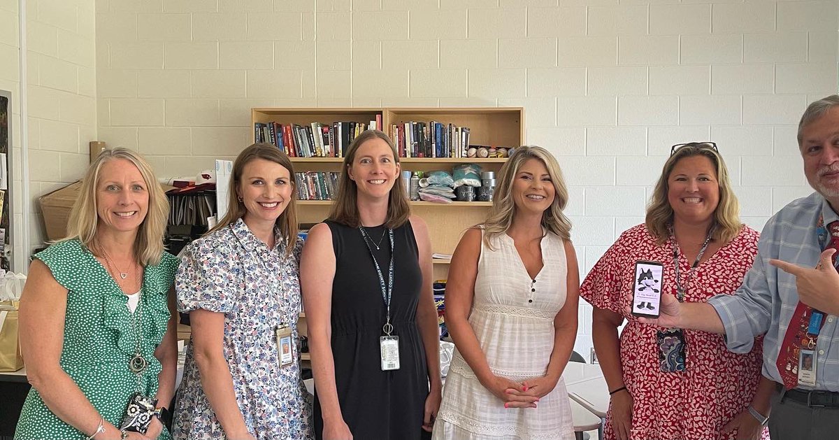 AndrewBuchheit's tweet photo. At EEE Conference to kick off the school year with this Amazing team of of T. Clay Wood Educators and Flat Clay. Inspiring opening from Superintendent Dr. McDade. Highlight was hearing from Dr. Mae Jemison. @maejemison @LDMcDade #timberwolvessummerfun #TimberwolvesROCK https://t.co/cxa88RFZCb