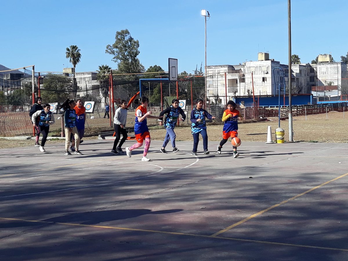 ClubFoxSalta's tweet photo. En la jornada del domingo se llevó adelante la fecha entre Fox contra el Carril Basquet, felicitamos a todos los jugadores. 👏🏼 

• CLUB FOX 

• Te esperamos! 🏀

#clubfoxsalta #básquet #Salta #deportes https://t.co/i5vZCuhNpy