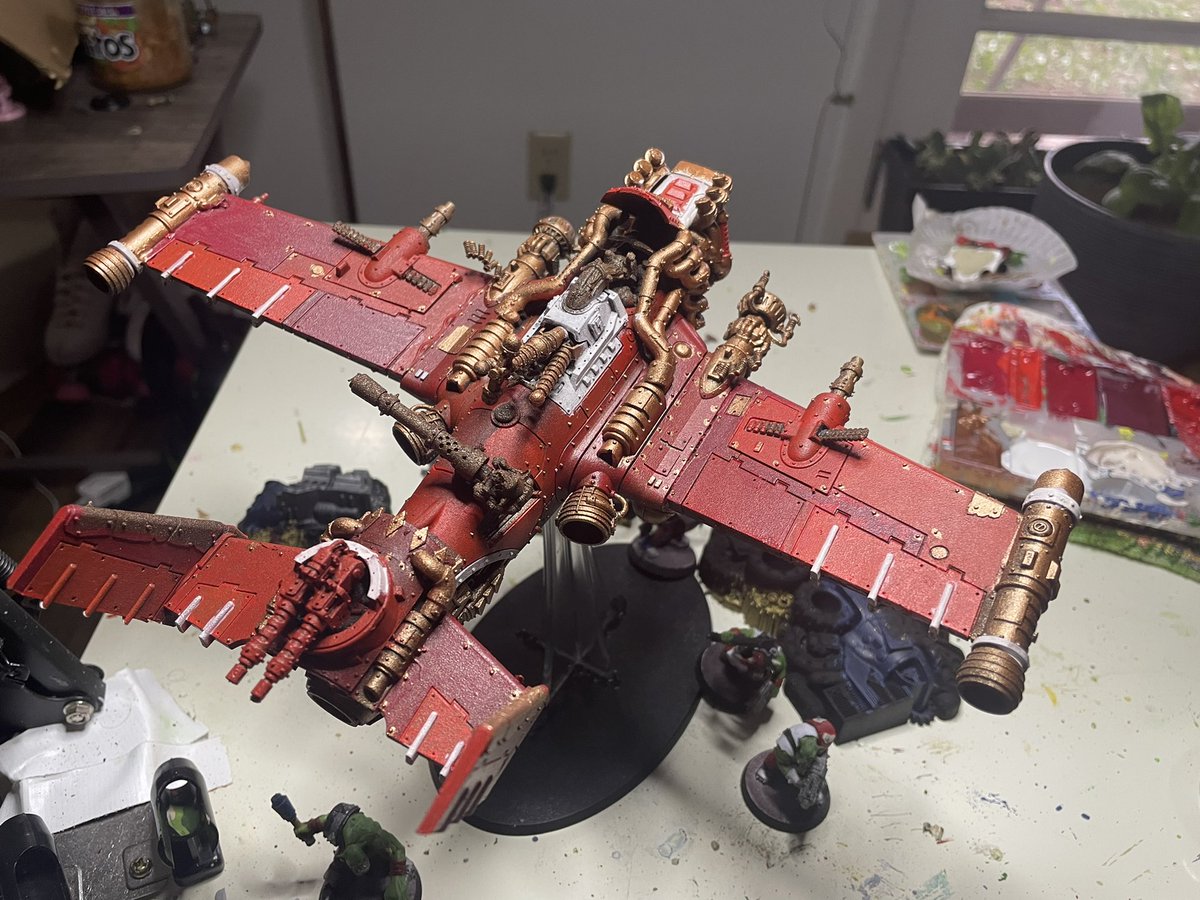 CasualtyCDG's tweet photo. WHEW This bad boy is really coming together⦠Say hello to my first model plane! Just a few more details and this should be ready to join the WAAAGH #waaagh #WarhammerCommunity #miniaturepainting #paintingminiatures #orks #evilsunz https://t.co/IrabXbjBQc